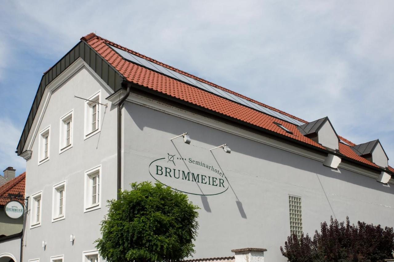 Hotel Brummeier Eferding Exteriör bild